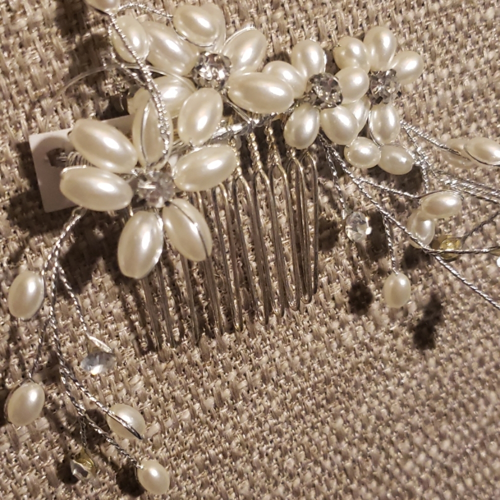 Pearl/Rhinestone Hair Piece